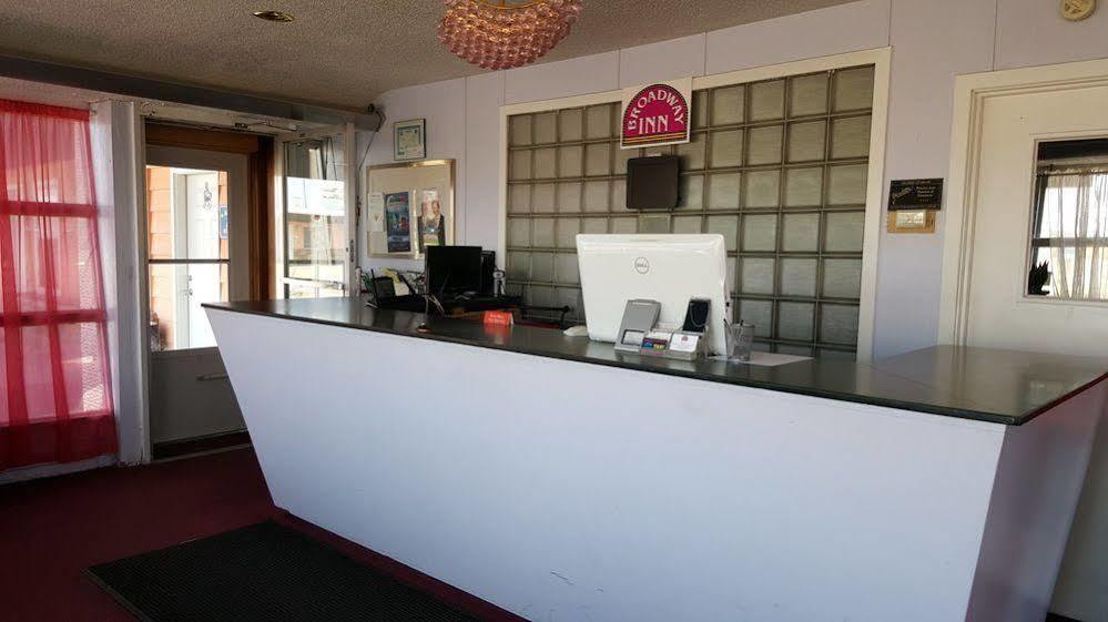 Broadway Inn Yankton megye Kültér fotó