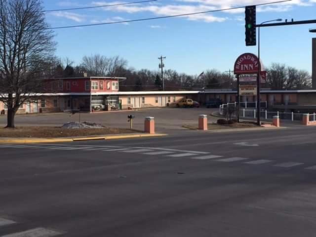 Broadway Inn Yankton megye Kültér fotó